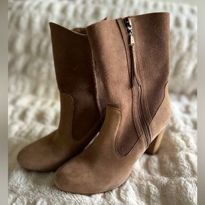 UGG Beige Suede Mini Boots size 8